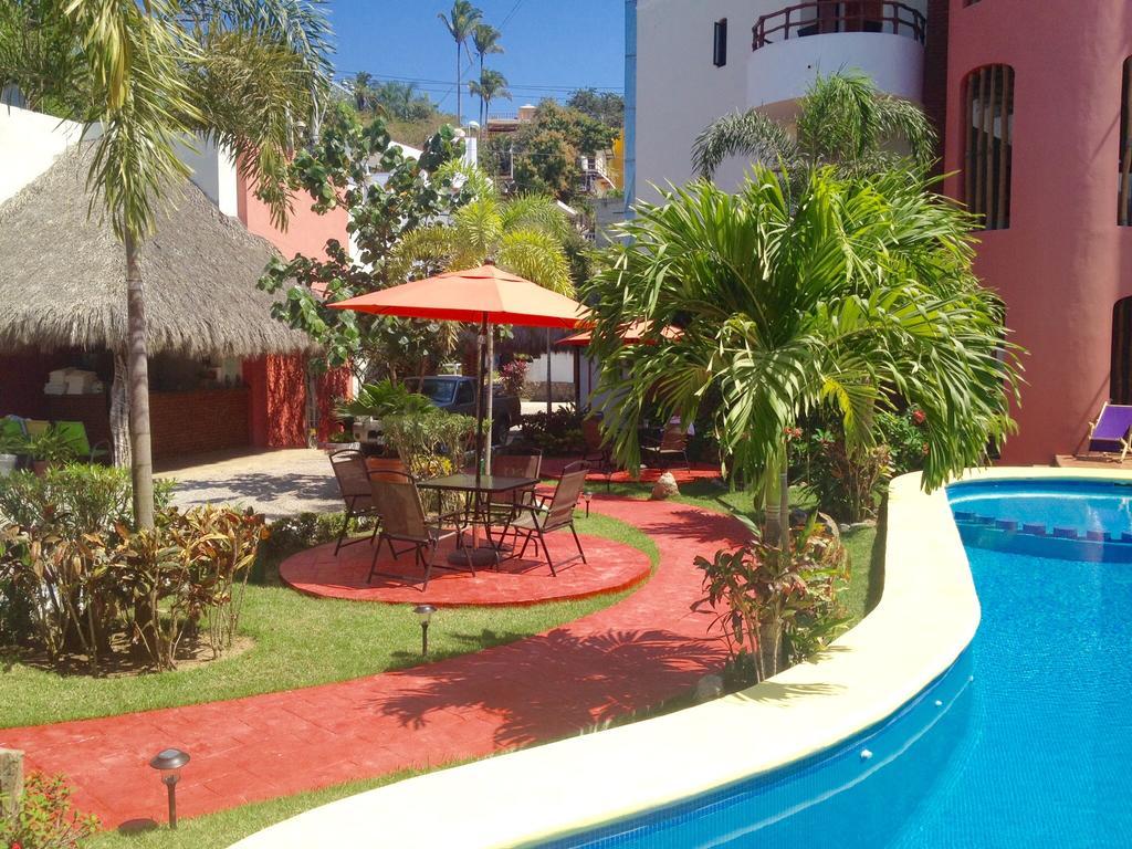 Hotel Y Suites Los Encantos サユリタ エクステリア 写真