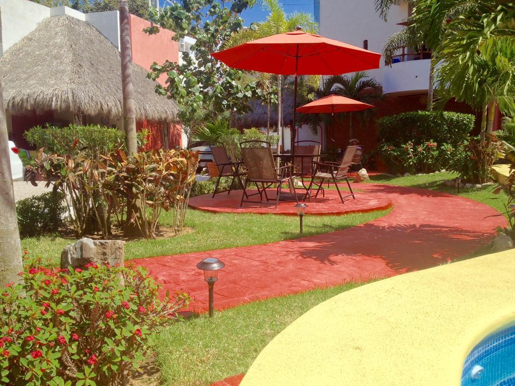 Hotel Y Suites Los Encantos サユリタ エクステリア 写真